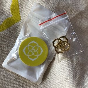 Kendra Scott POP Socket and Clothing Pin